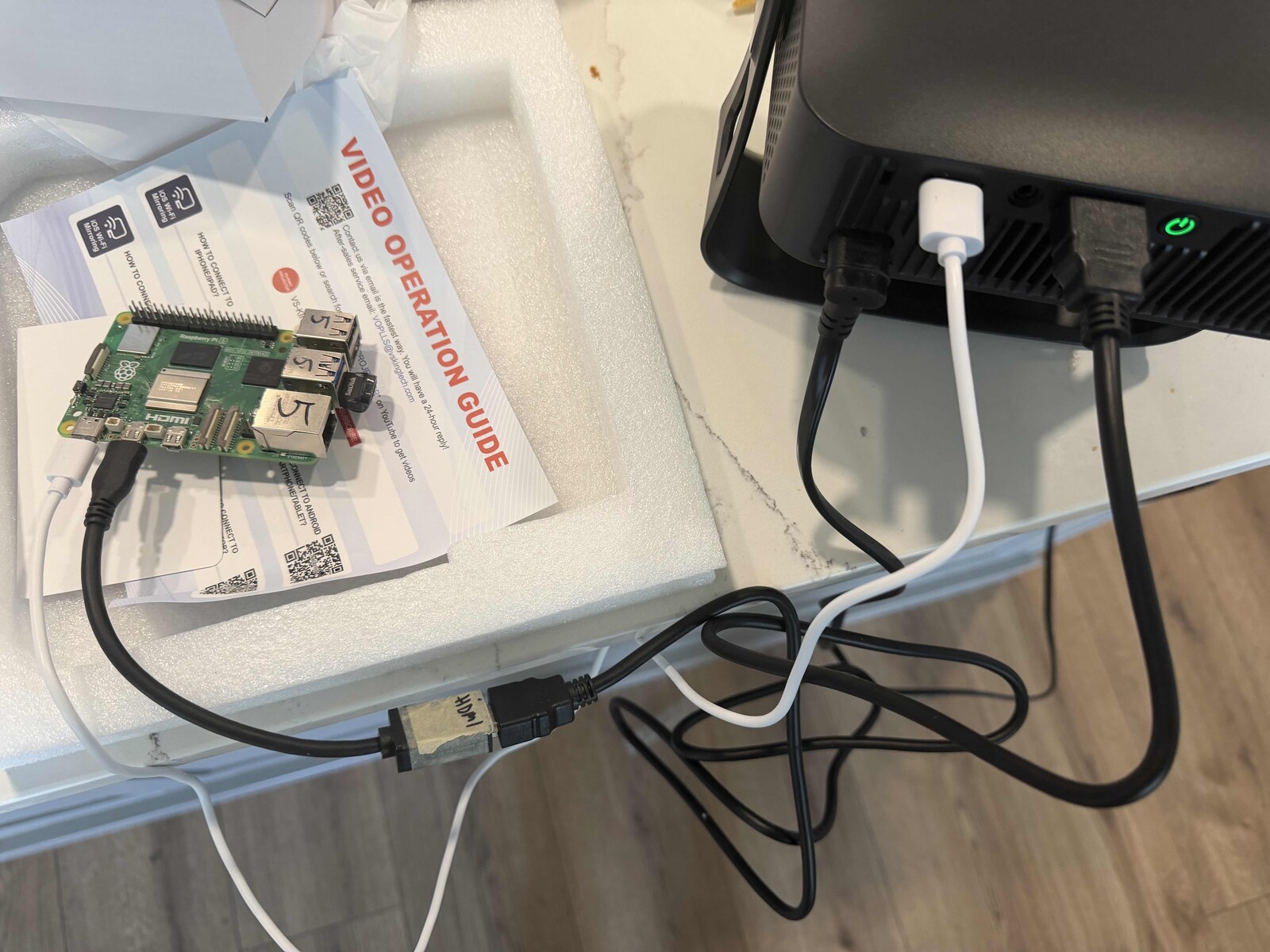 Raspberry Pi powered by the projector&rsquo;s USB port